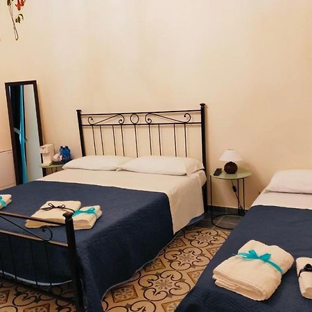 Domus Aurea Bed and Breakfast Montalbano Elicona Exteriör bild