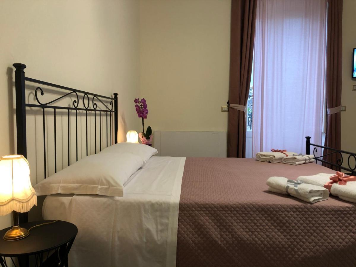 Domus Aurea Bed and Breakfast Montalbano Elicona Exteriör bild