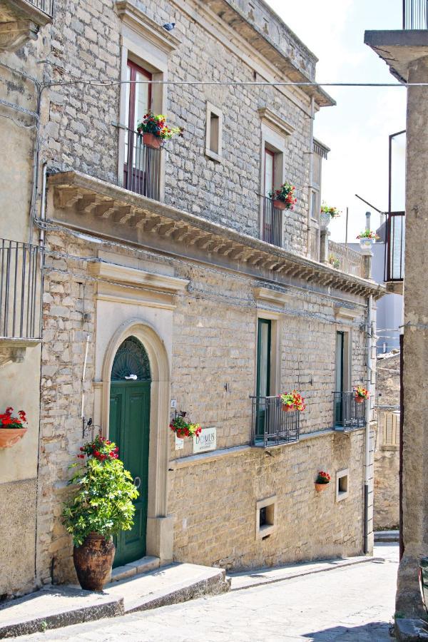 Domus Aurea Bed and Breakfast Montalbano Elicona Exteriör bild