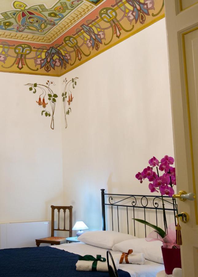 Domus Aurea Bed and Breakfast Montalbano Elicona Exteriör bild