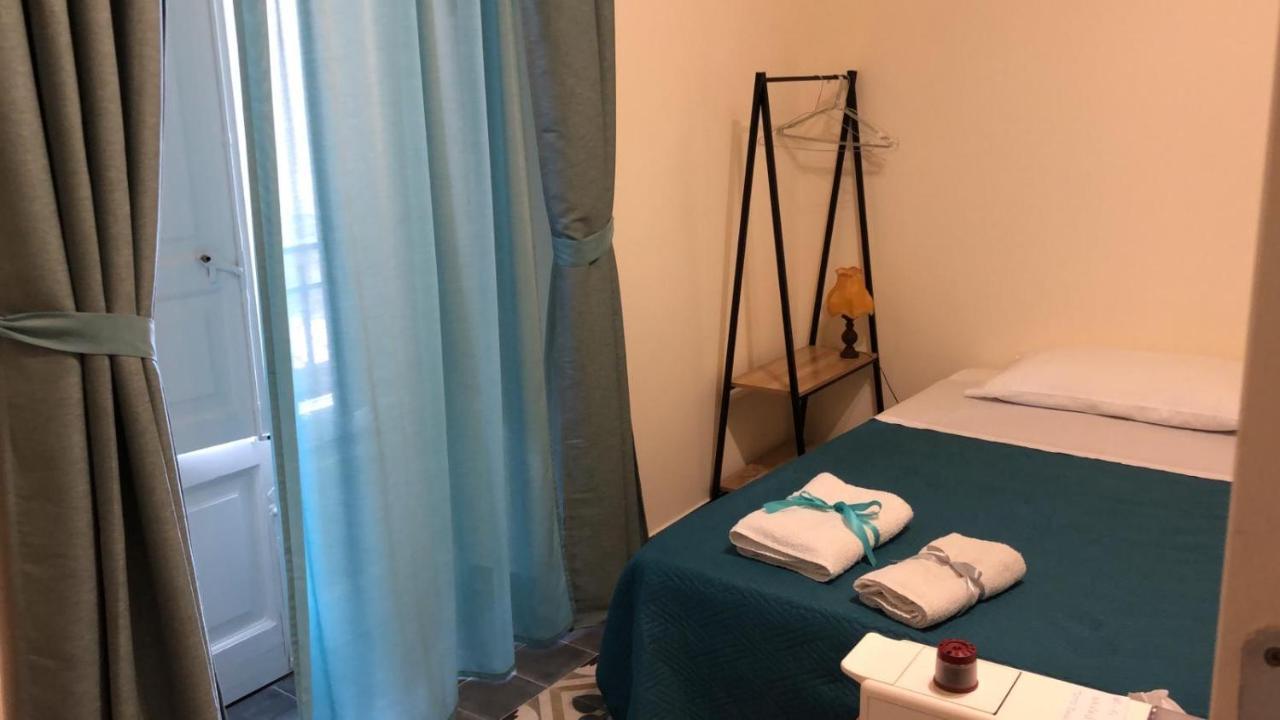 Domus Aurea Bed and Breakfast Montalbano Elicona Exteriör bild